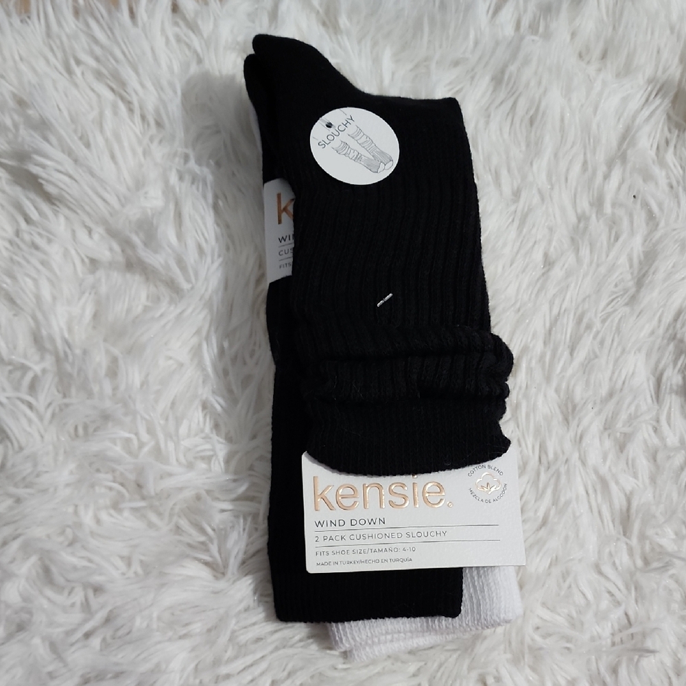 Kensie Wind Down 2 Pack Cushioned Slouchy Brand New
